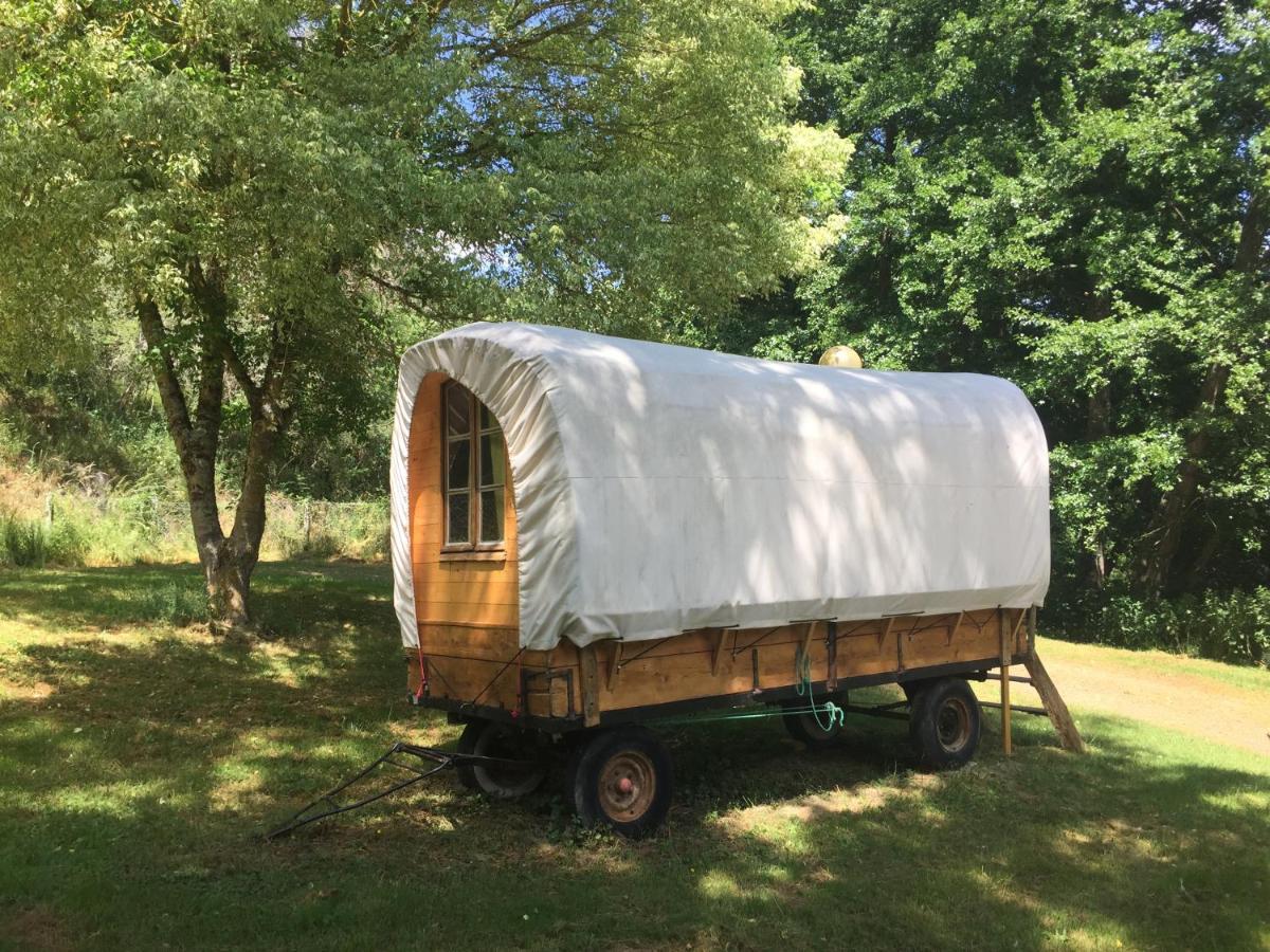 L'Alternatif Hotell Huriel Exteriör bild