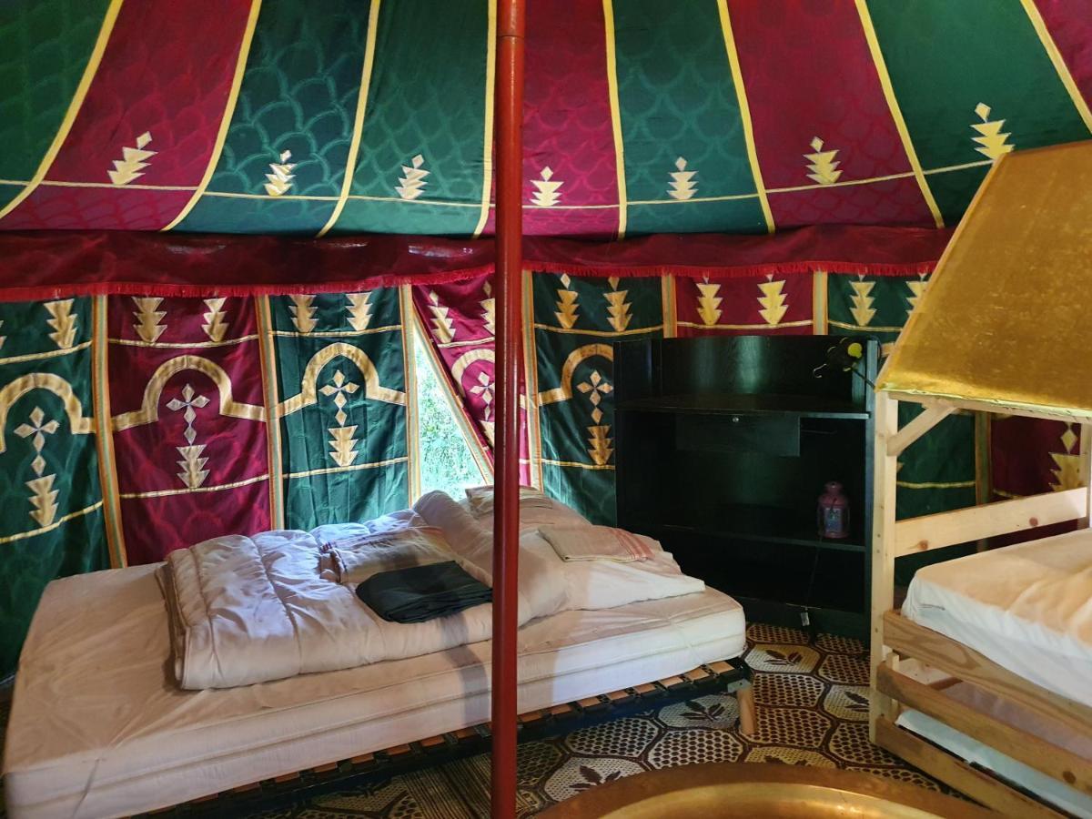 L'Alternatif Hotell Huriel Exteriör bild