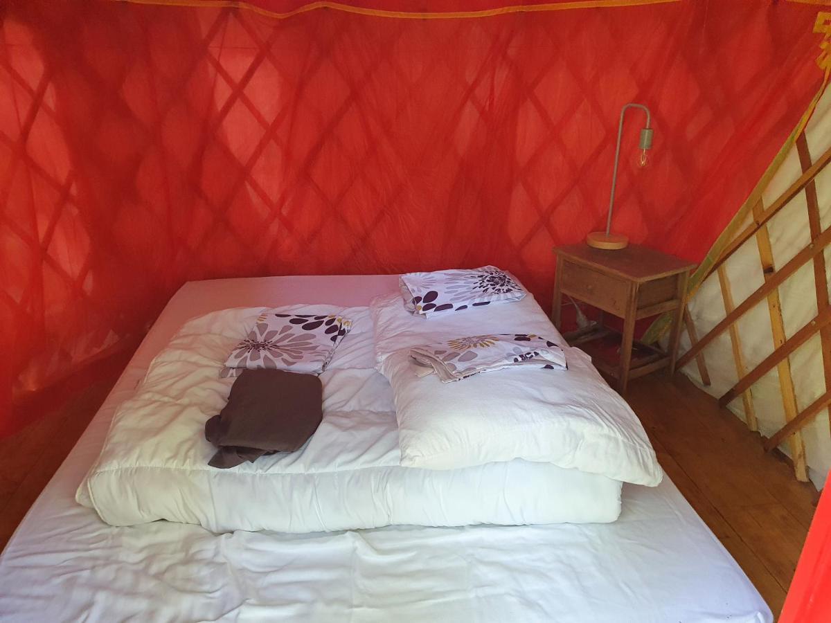L'Alternatif Hotell Huriel Exteriör bild