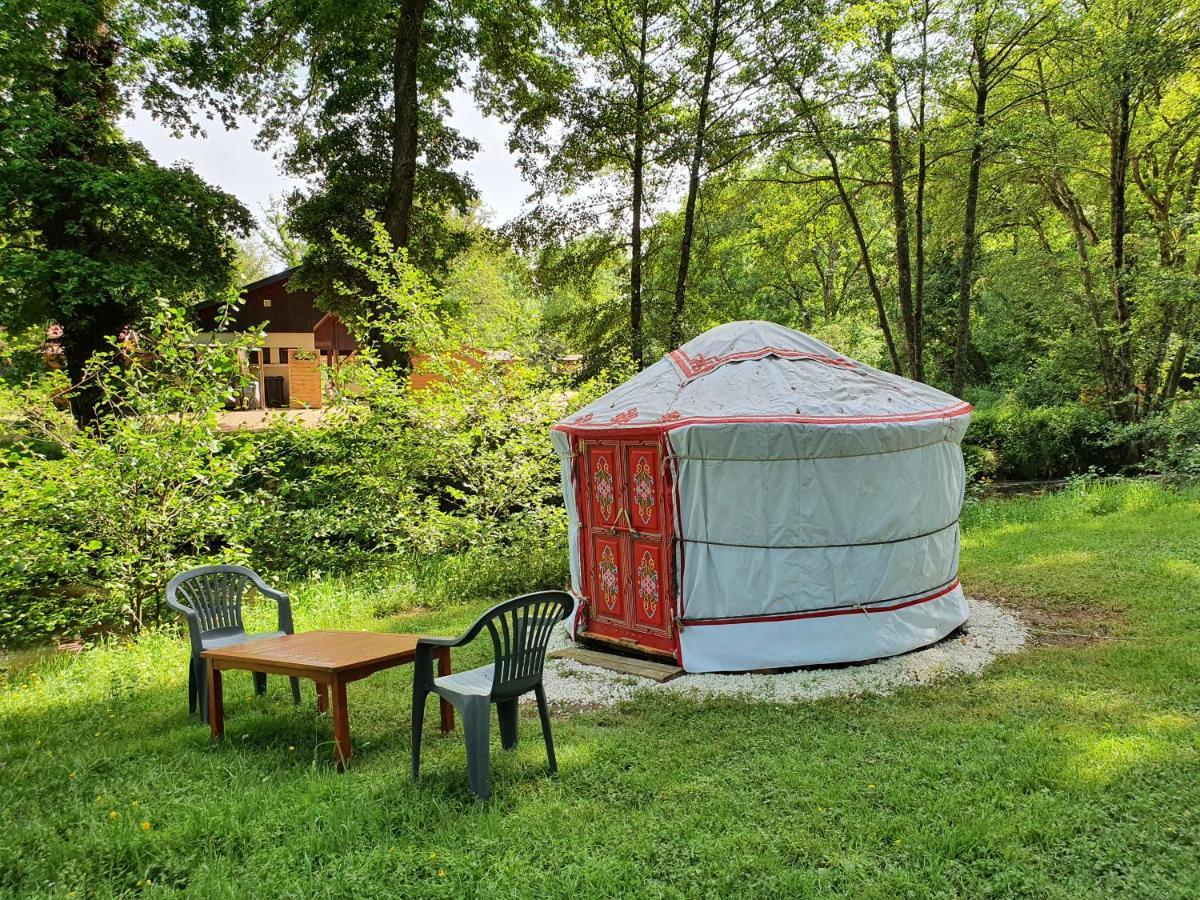 L'Alternatif Hotell Huriel Exteriör bild
