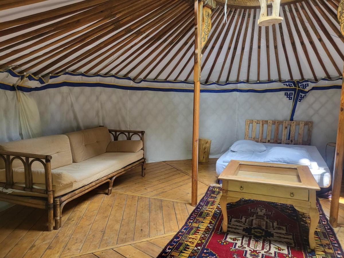 L'Alternatif Hotell Huriel Exteriör bild